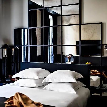 Monsieur George & - Champs-elysees Hotell 5*