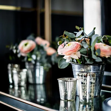 Monsieur George & - Champs-elysees 5*