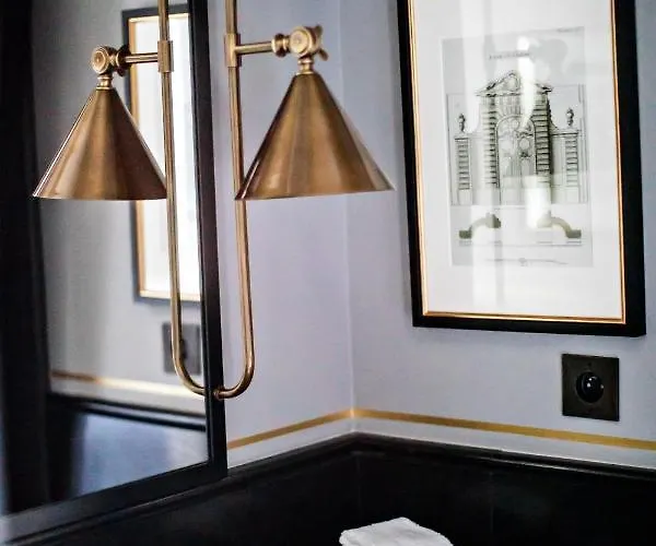 Monsieur George & - Champs-elysees Hotell 5*