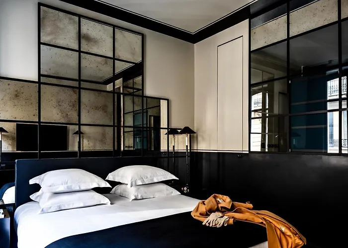 Monsieur George & - Champs-elysees Hotell 5*