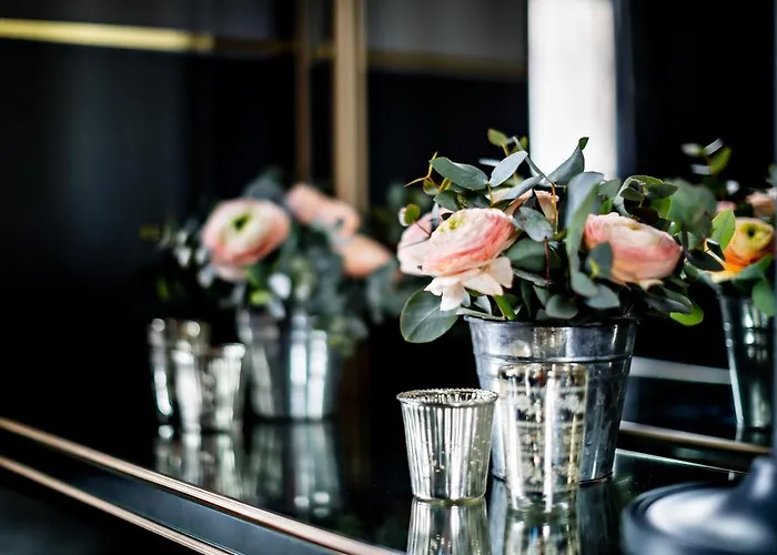 Monsieur George & - Champs-elysees 5*