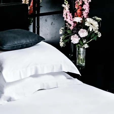 فندق Monsieur George & - Champs-elysees