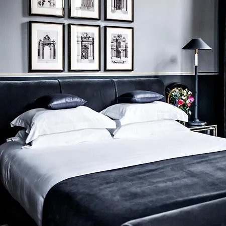 Hotel Monsieur George & - Champs-elysees Paris
