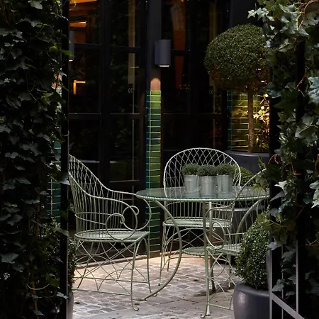 Hotel Monsieur George & - Champs-elysees