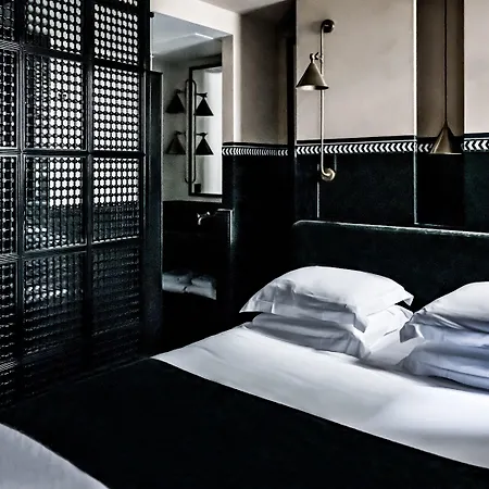 Monsieur George & - Champs-elysees 파리