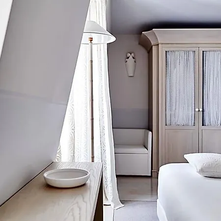 Monsieur George & - Champs-elysees Hotel 5*