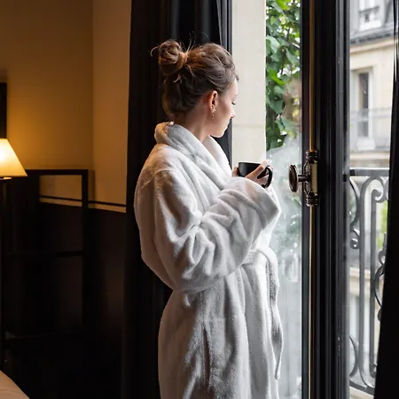 Monsieur George & - Champs-elysees 5*