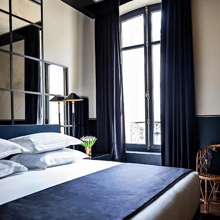 Monsieur George & - Champs-elysees 호텔