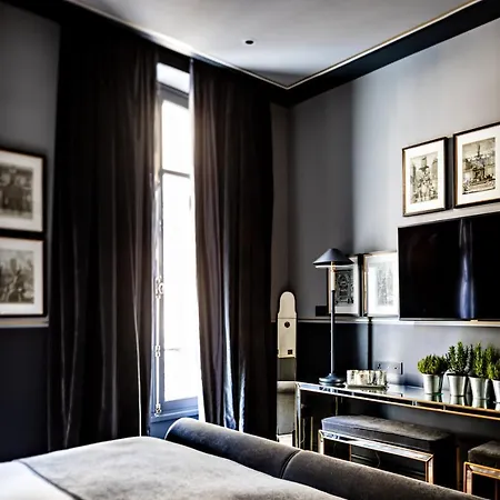 Monsieur George & - Champs-elysees Paris