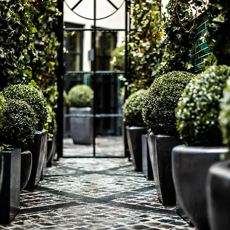 Monsieur George & - Champs-elysees Hotel Paris