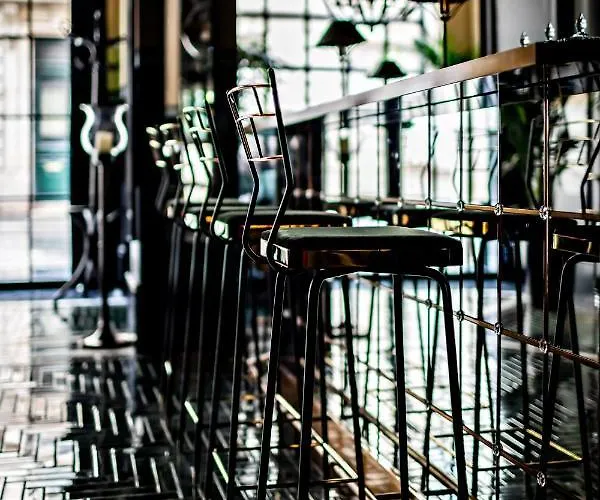 Monsieur George & - Champs-elysees Otel