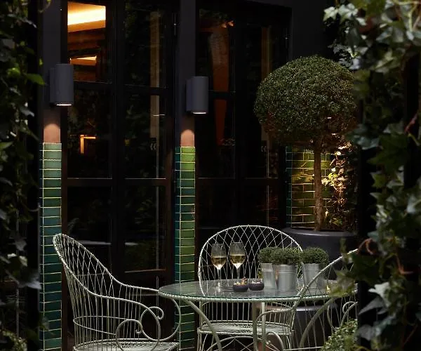 Otel Monsieur George & - Champs-elysees