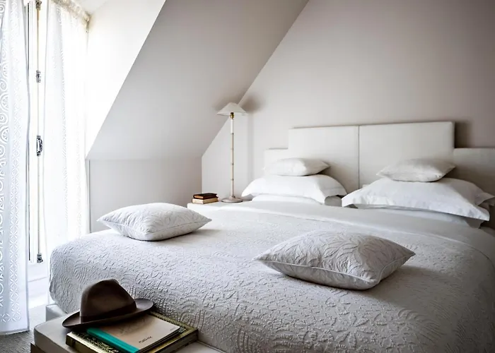 Monsieur George & - Champs-elysees 5*