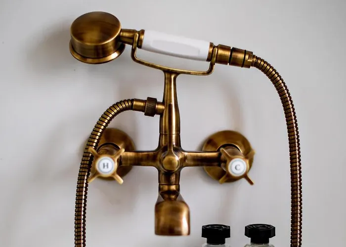 Monsieur George & - Champs-elysees