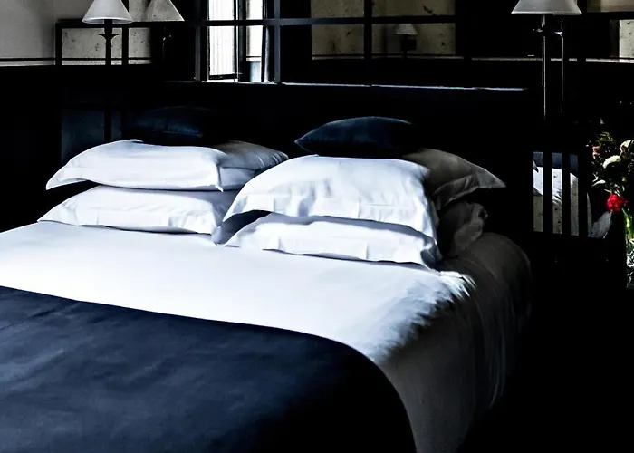 Monsieur George & - Champs-elysees