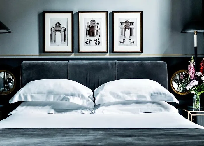 Otel Monsieur George & - Champs-elysees 5*