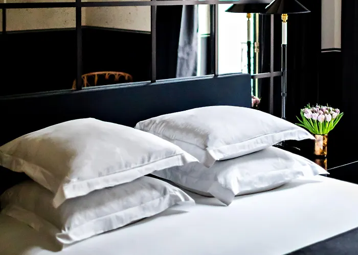 Monsieur George & - Champs-elysees Otel