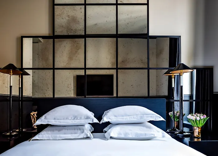 Monsieur George & - Champs-elysees Otel 5*