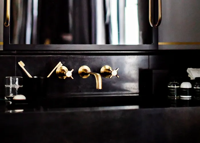 Monsieur George & - Champs-elysees