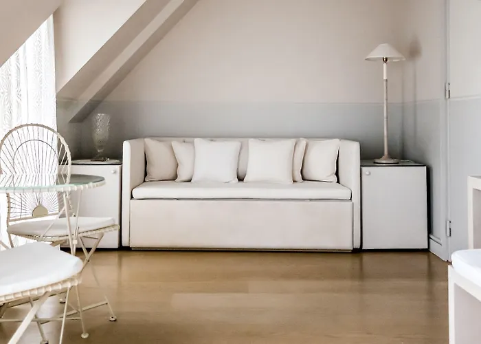 Monsieur George & - Champs-elysees Otel 5*