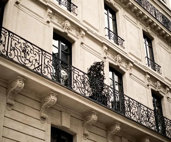 Monsieur George & - Champs-elysees