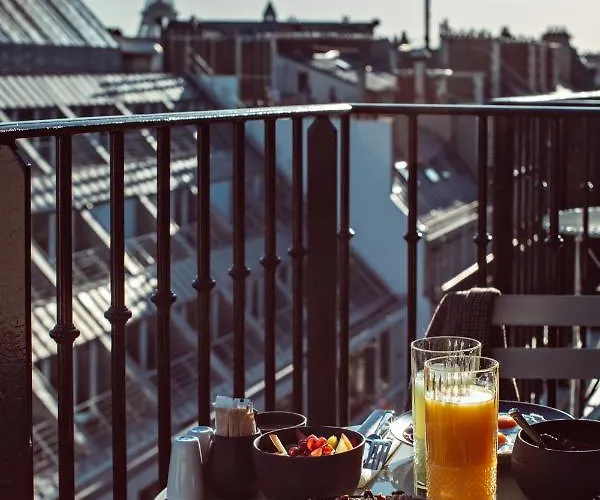 Otel Monsieur George & - Champs-elysees