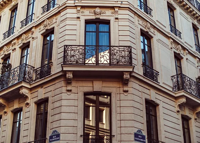 Monsieur George & - Champs-elysees Paris