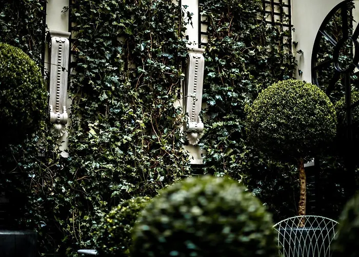 Monsieur George & - Champs-elysees 5* Paris