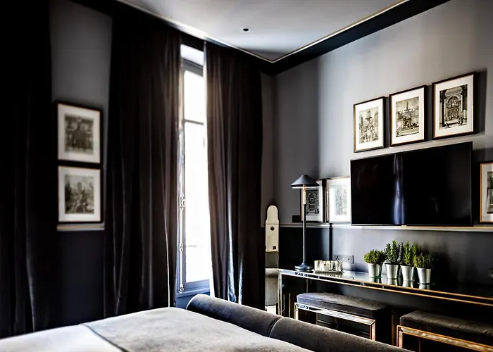 Monsieur George & - Champs-elysees Paris