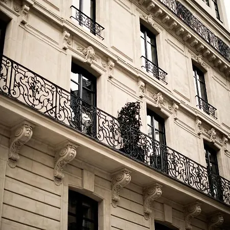 Monsieur George & - Champs-elysees